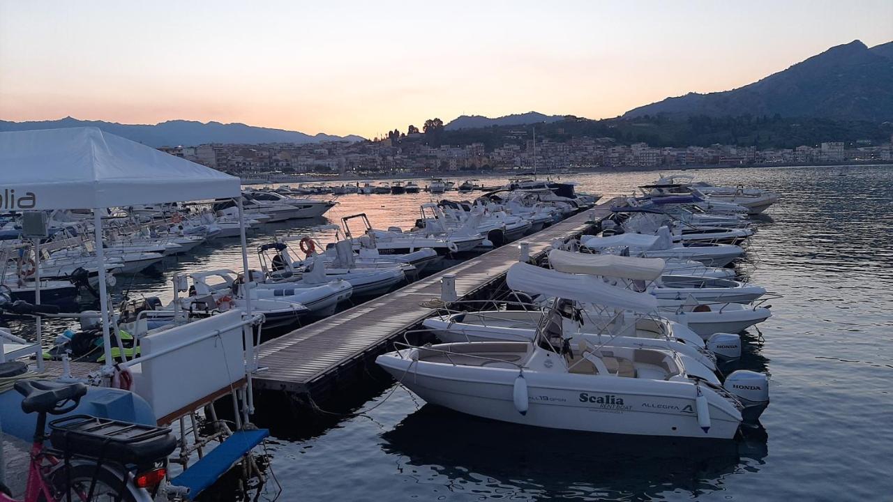 Plaza Daire Giardini Naxos Dış mekan fotoğraf