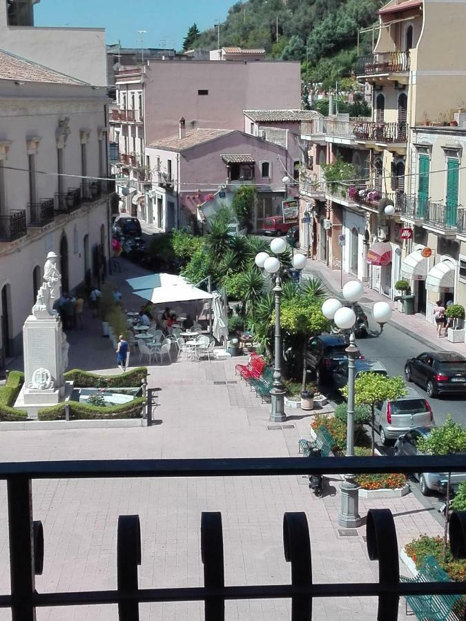 Plaza Daire Giardini Naxos Dış mekan fotoğraf